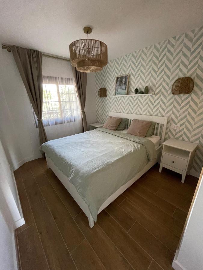 Breathtaking Ocean View, Adult And Kids Pools & Fiber Wi-fi Apartment San Miguel de Abona