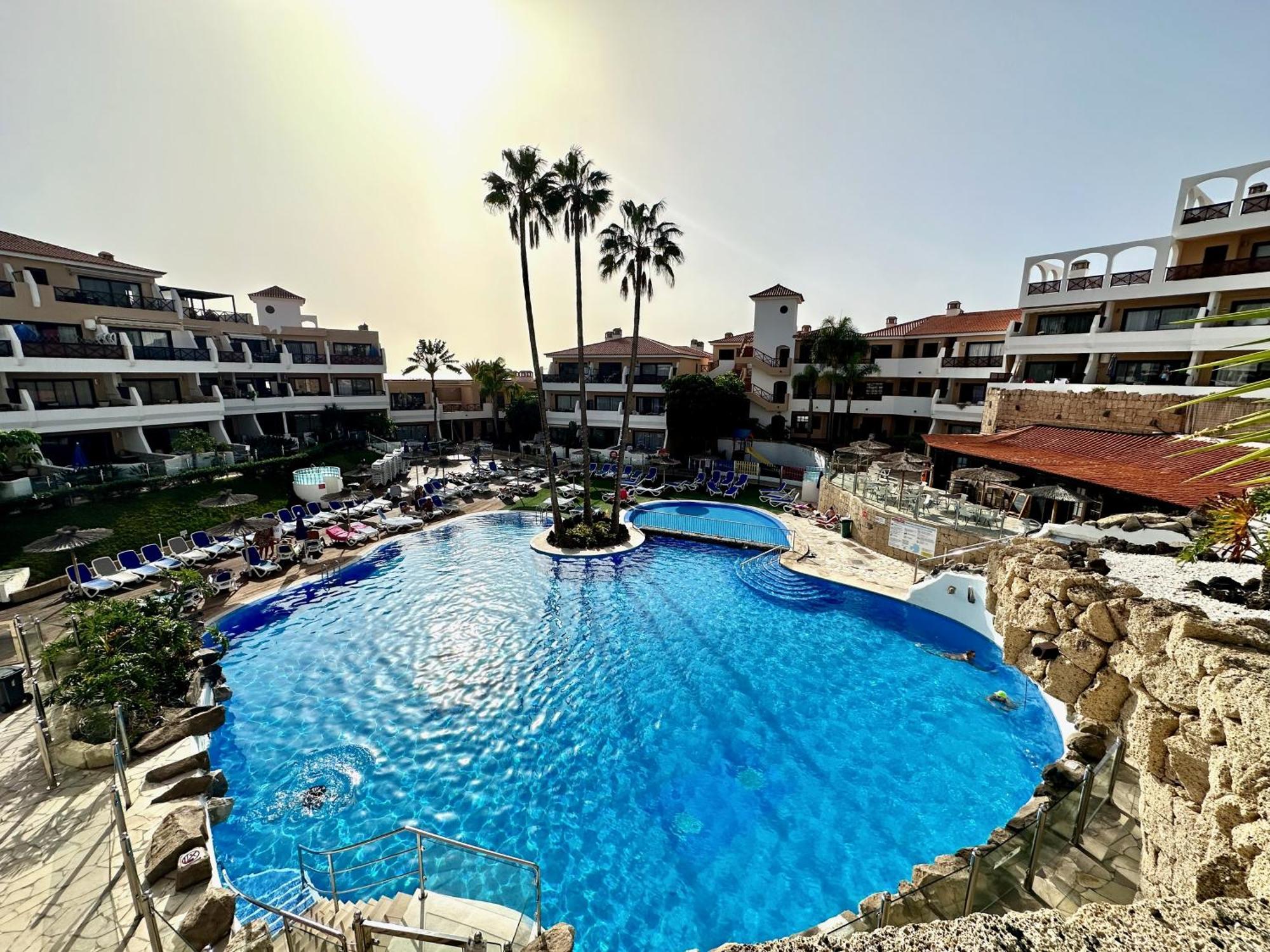 Breathtaking Ocean View, Adult And Kids Pools & Fiber Wi-fi *